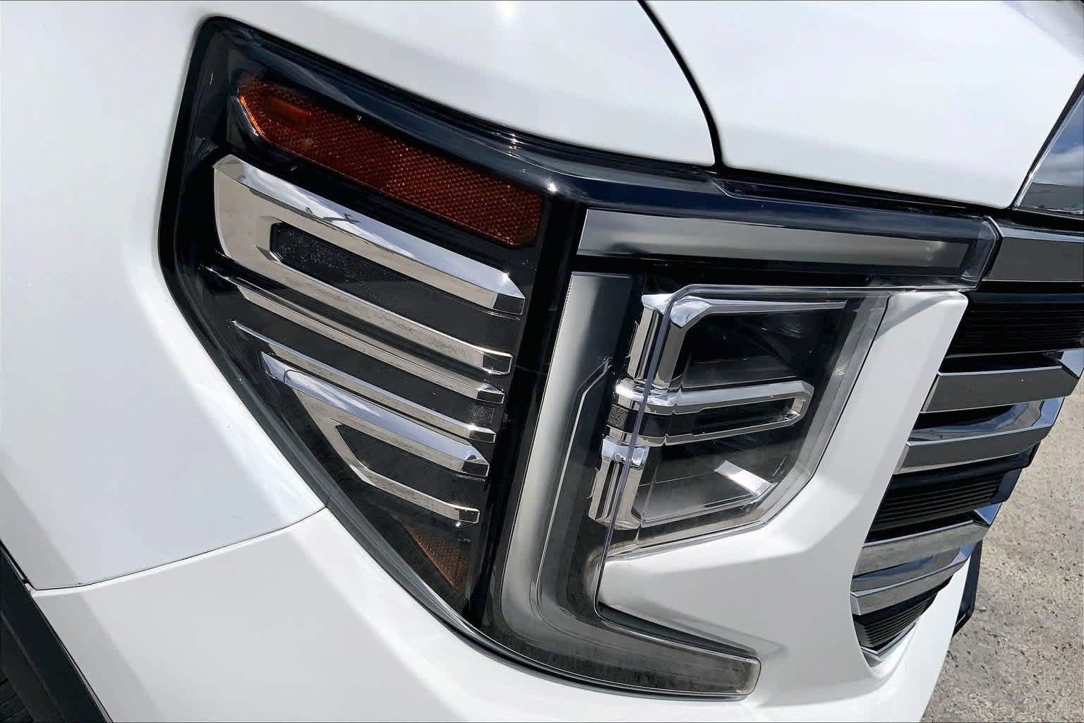 Used 2024 GMC Sierra 1500 SLT AWD/4WD image 31