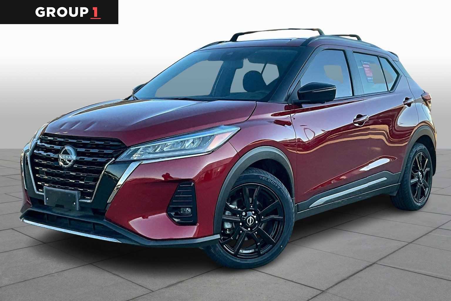 Used 2023 Nissan Kicks SR w/ Exterior Package