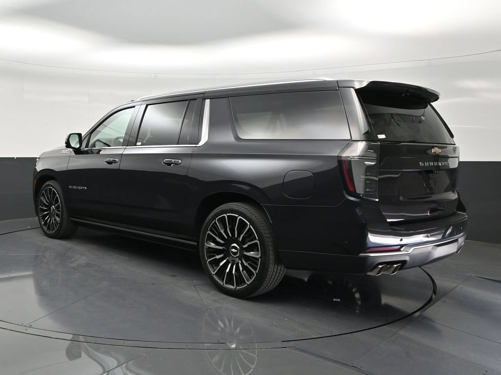 Certified 2026 Chevrolet Suburban High Country AWD/4WD image 3