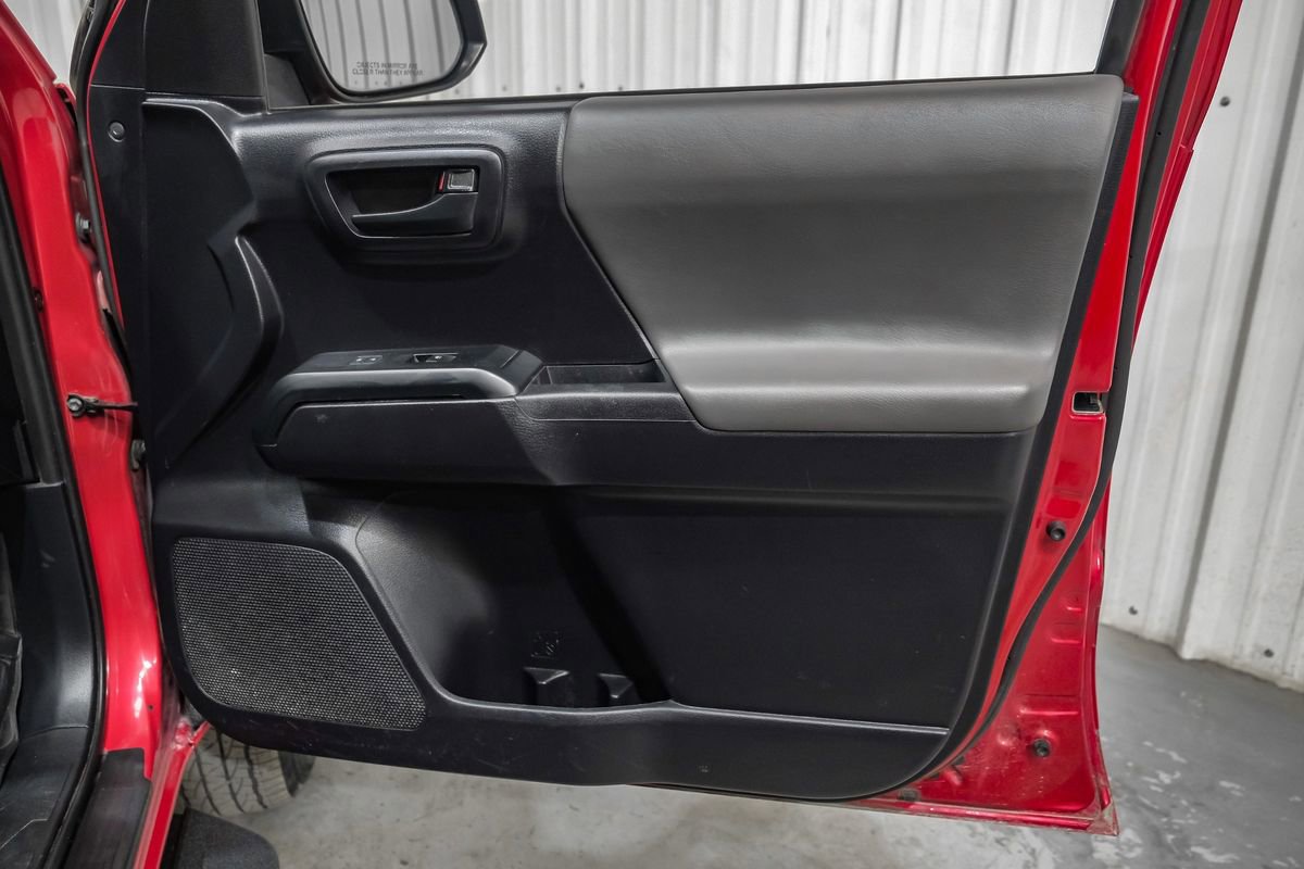 Used 2021 Toyota Tacoma SR image 39