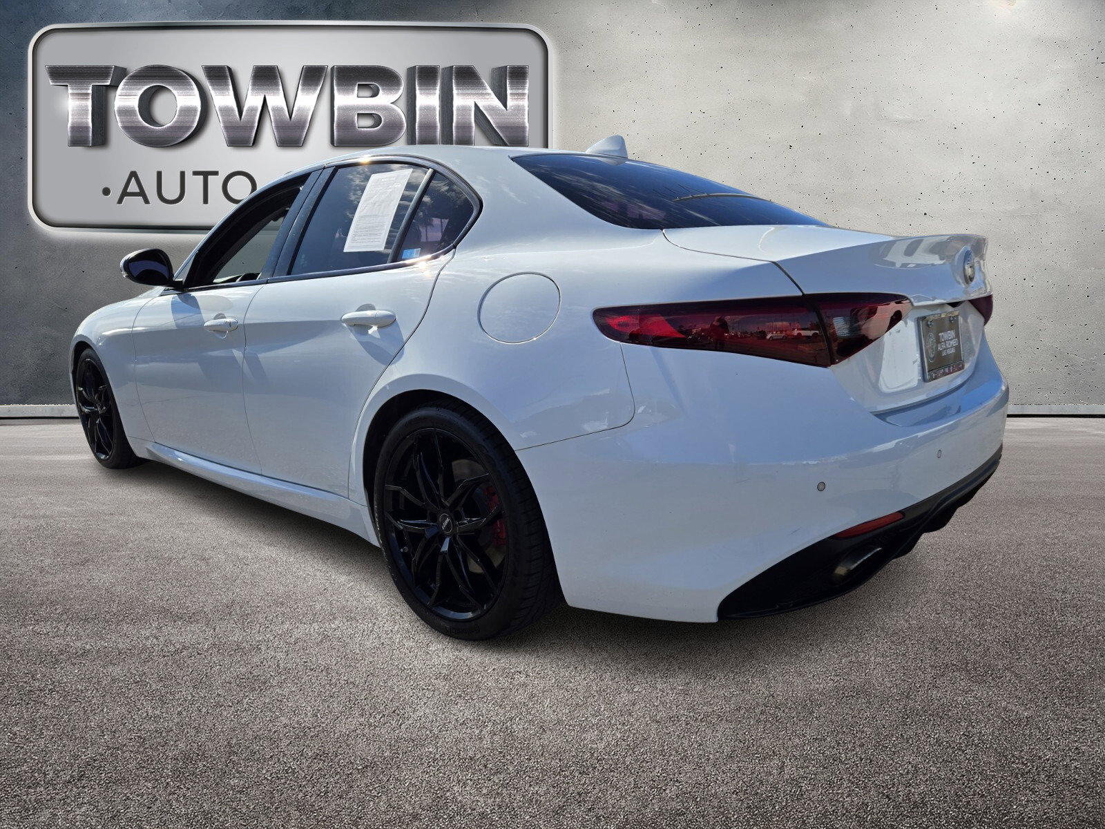 Used 2018 Alfa Romeo Giulia Ti Sport w/ Quick Order Package 22U Sport image 6