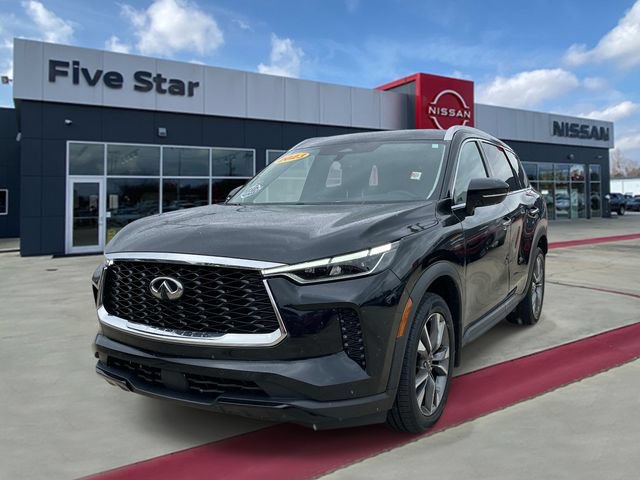 Used 2023 INFINITI QX60 Luxe w/ Vision Package AWD/4WD image 3