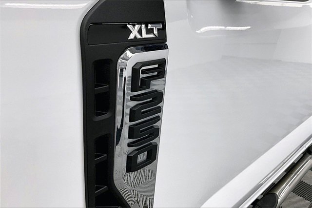 Used 2023 Ford F250 XLT image 32