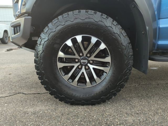 Used 2019 Ford F150 Raptor w/ Equipment Group 802A Luxury image 26