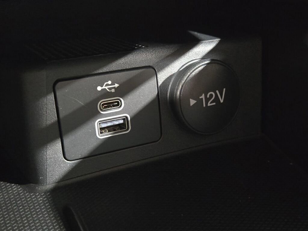 New 2025 Ford Escape Active w/ Cold Weather Package image 31