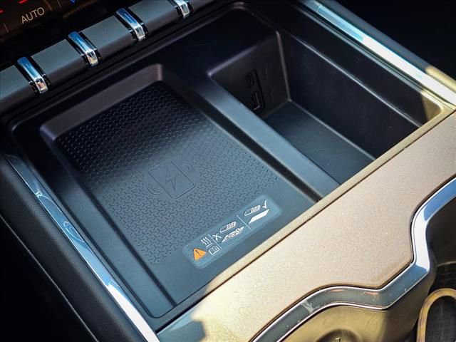 New 2025 GMC Acadia Elevation image 29