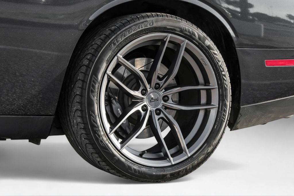 Used 2018 Dodge Challenger R/T Plus image 58