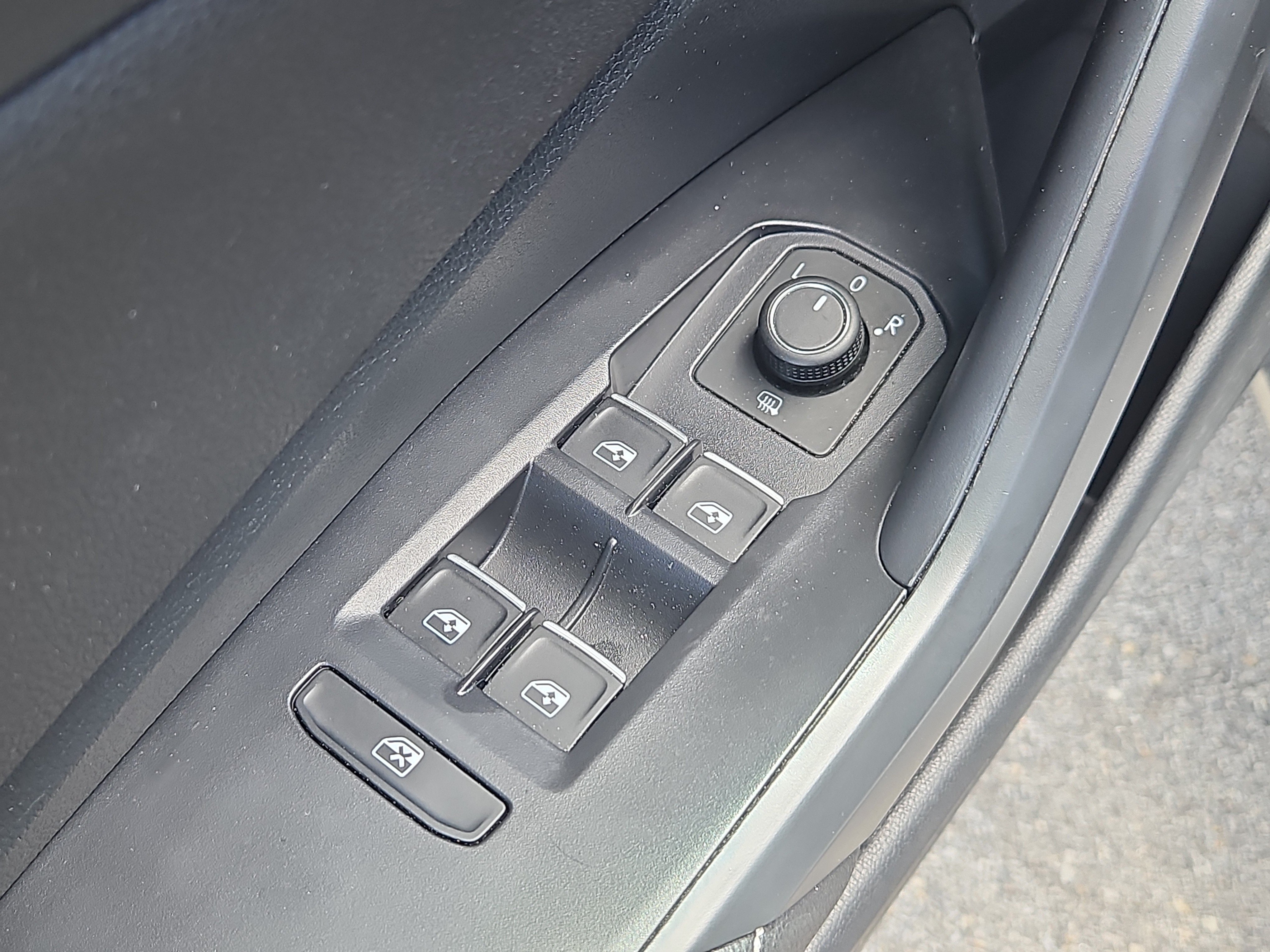 Certified 2024 Volkswagen Jetta Sport FWD image 13