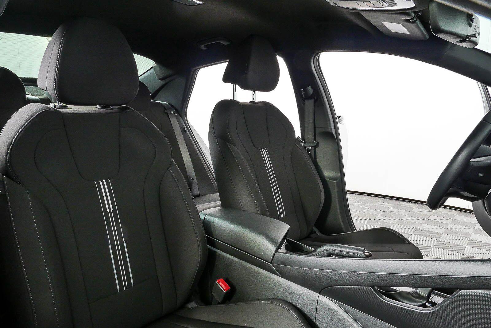Certified 2025 Hyundai Elantra Sport FWD image 20
