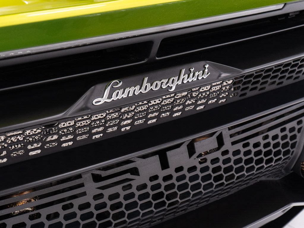 Used 2023 Lamborghini Huracan STO RWD image 42