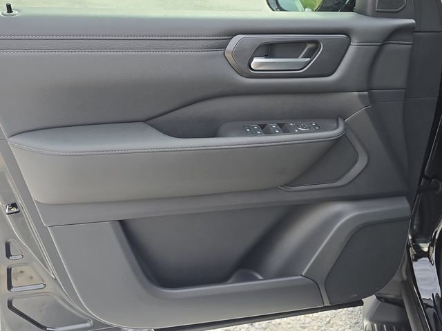 New 2026 Nissan Armada SV image 20