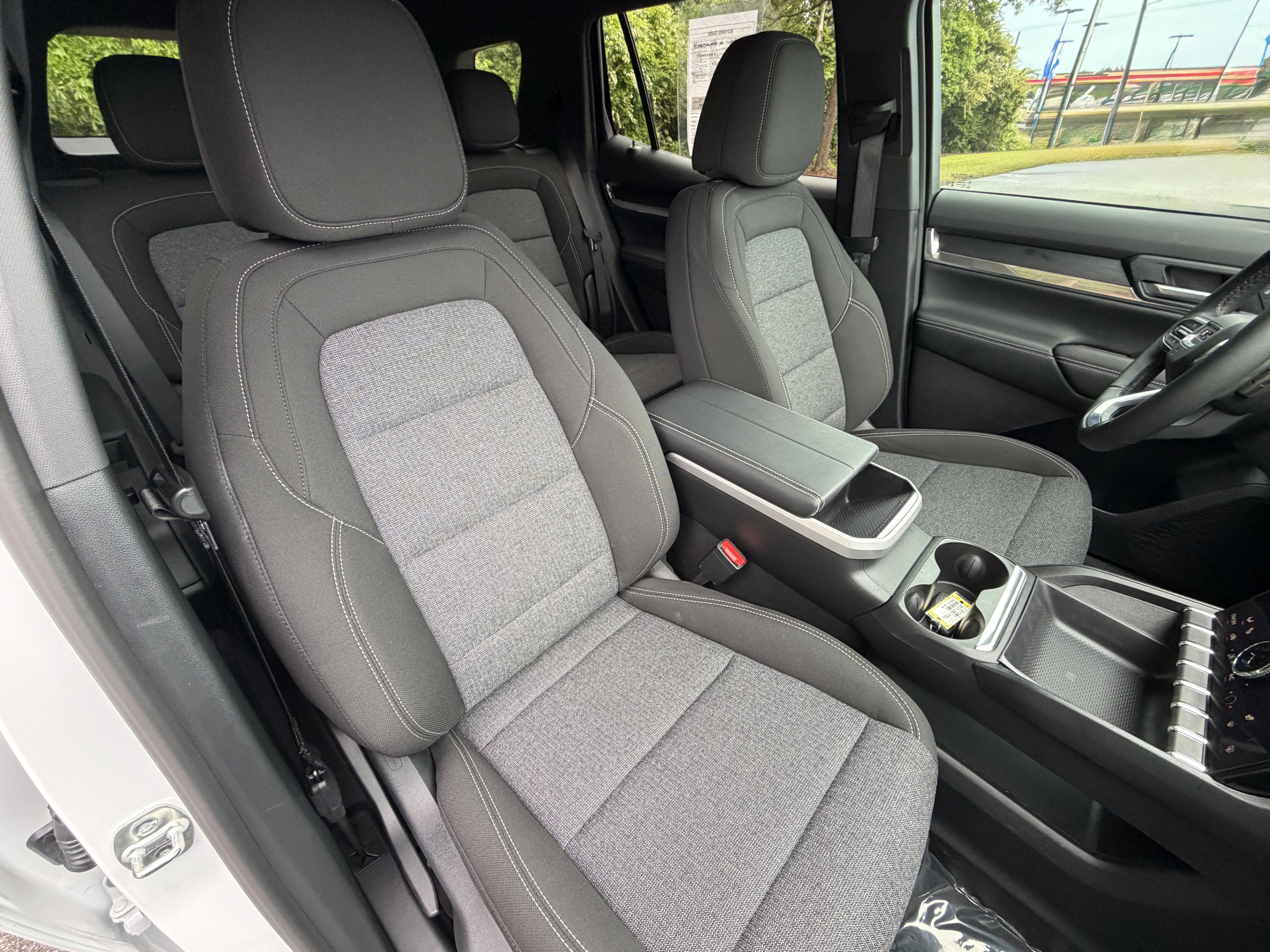 Used 2026 GMC Terrain Elevation w/ Technology Package II FWD image 18