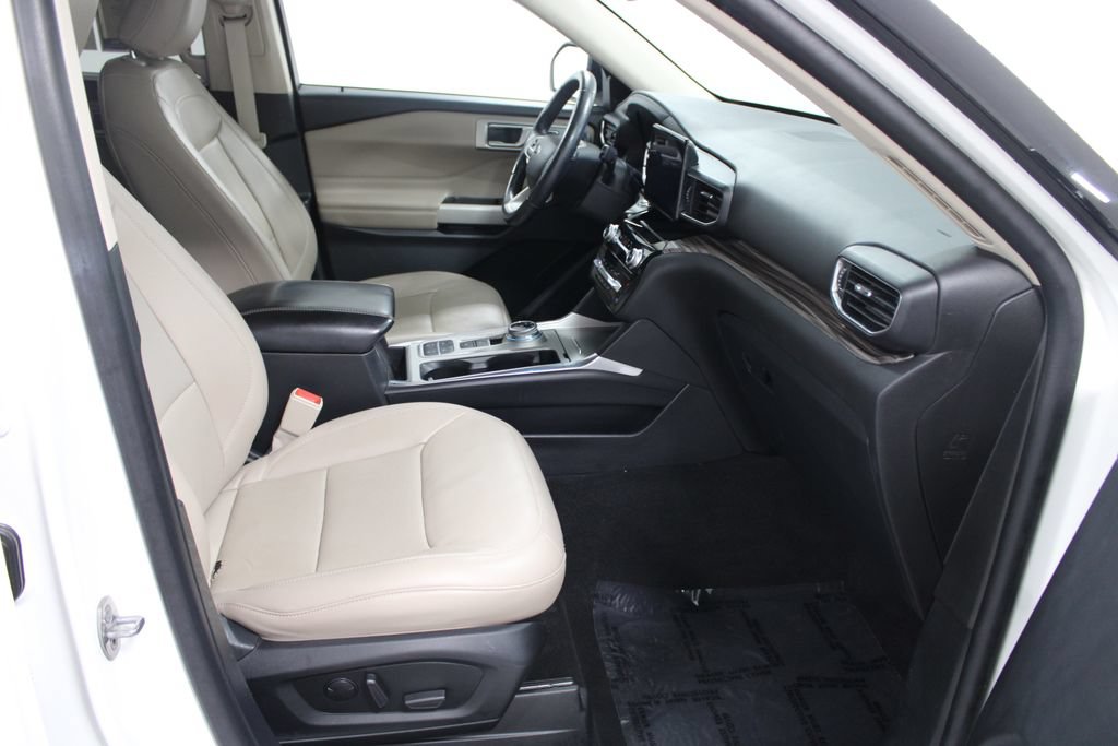 Used 2021 Ford Explorer Limited w/ Equipment Group 301A RWD image 28