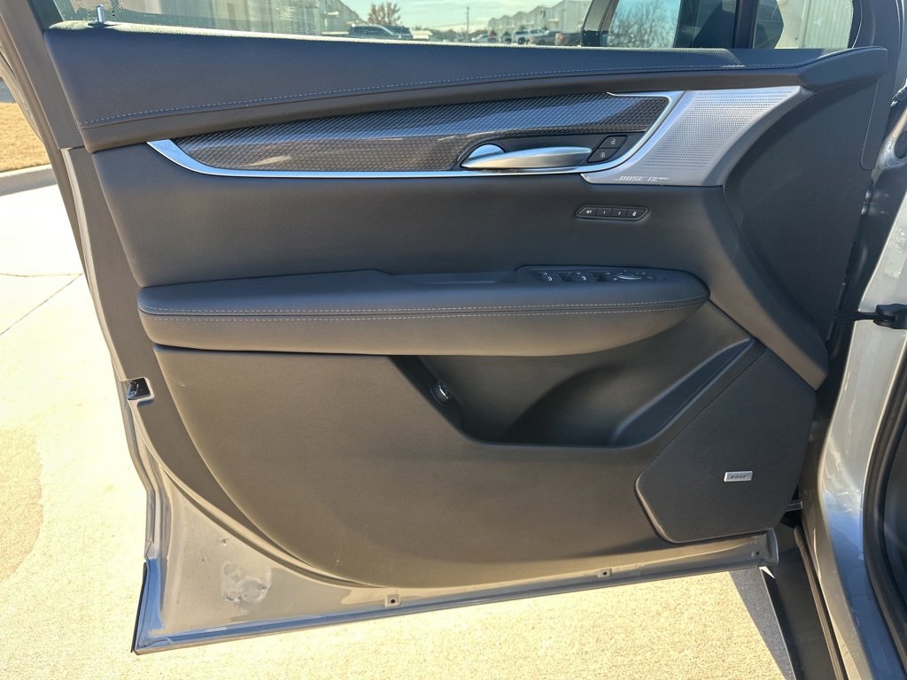 Certified 2025 Cadillac XT5 Sportv image 14