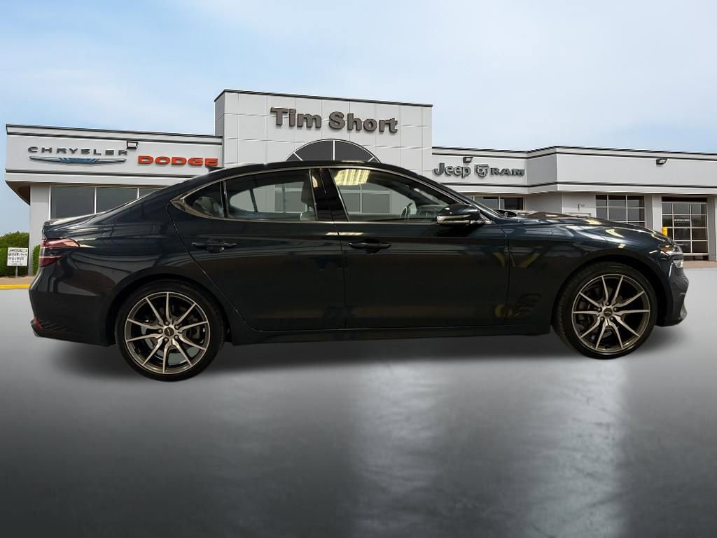 Used 2023 Genesis G70 2.0T image 6