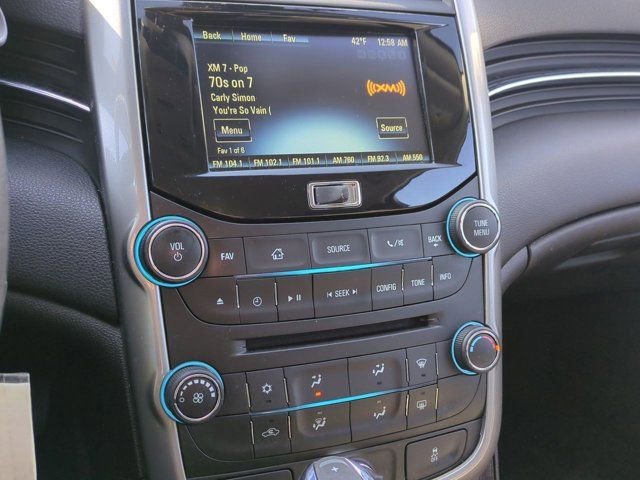 Used 2016 Chevrolet Malibu LT image 11