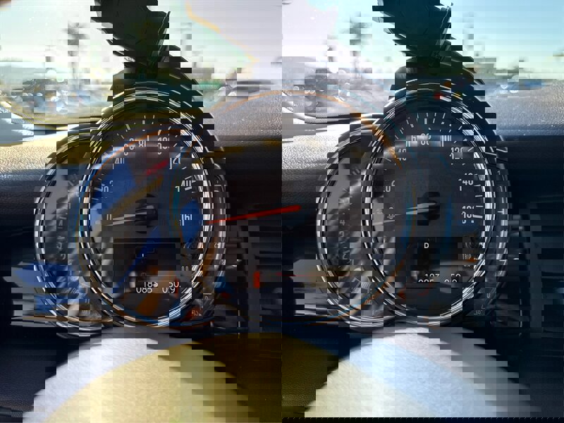 Used 2019 MINI Cooper 4-Door Hardtop w/ Signature Upholstery Package image 41