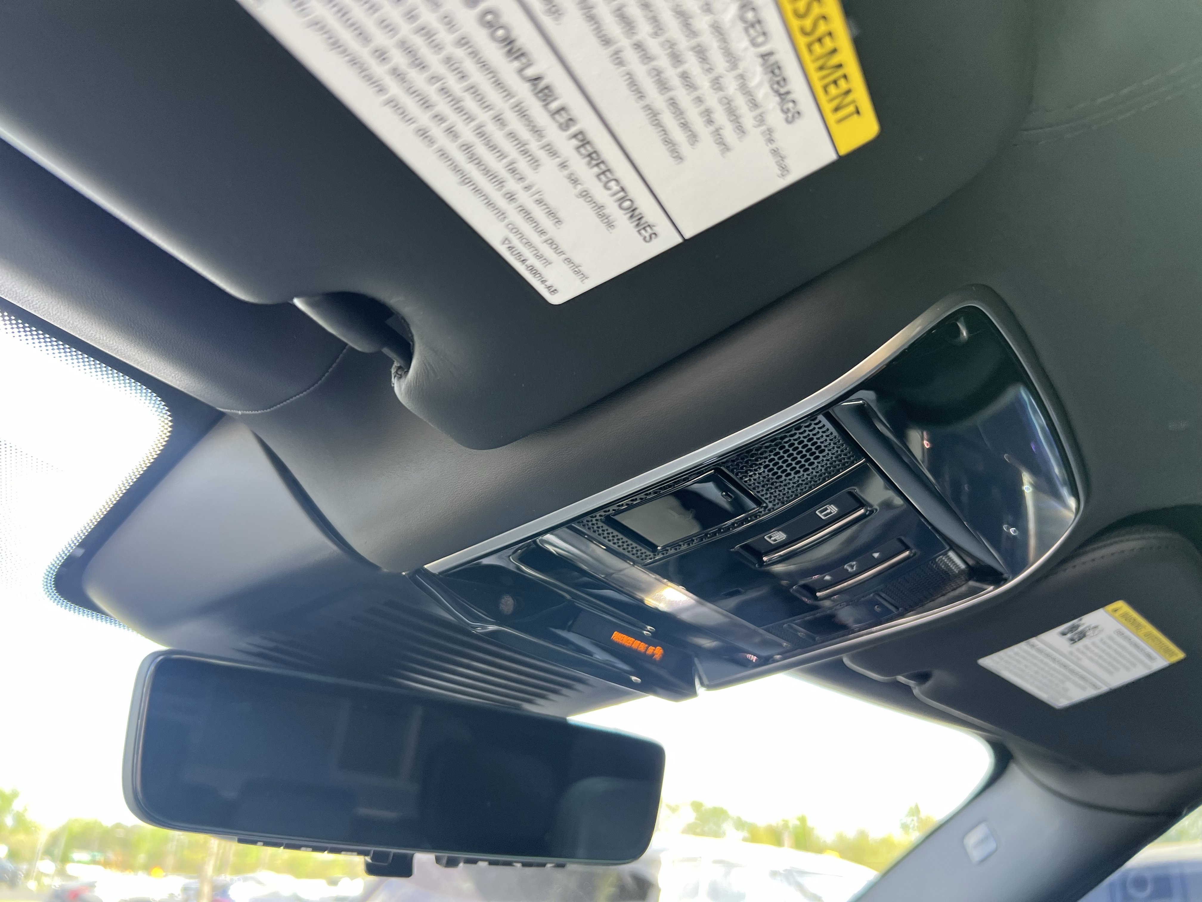 Certified 2023 Land Rover Range Rover SV image 22