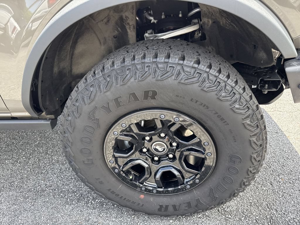 Used 2025 Ford Bronco Badlands AWD/4WD image 13
