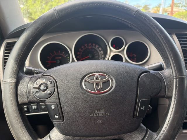 Used 2012 Toyota Tundra 4x4 CrewMax w/ SR5 Pkg image 10