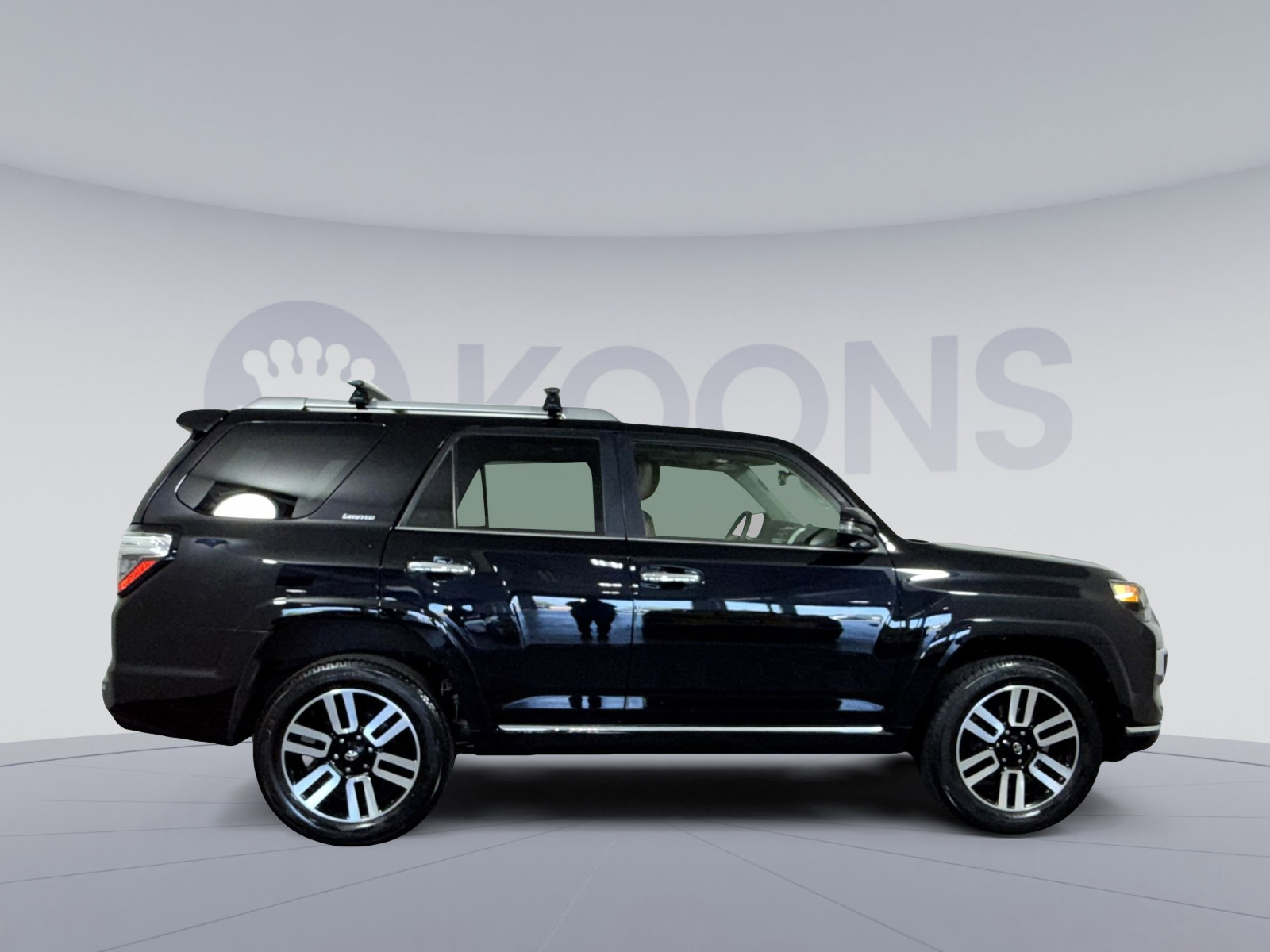 Used 2022 Toyota 4Runner Limited AWD/4WD image 8