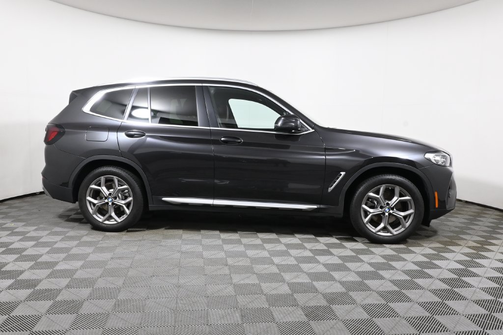 Certified 2024 BMW X3 xDrive30i w/ Premium Package w/ZPA AWD/4WD image 8