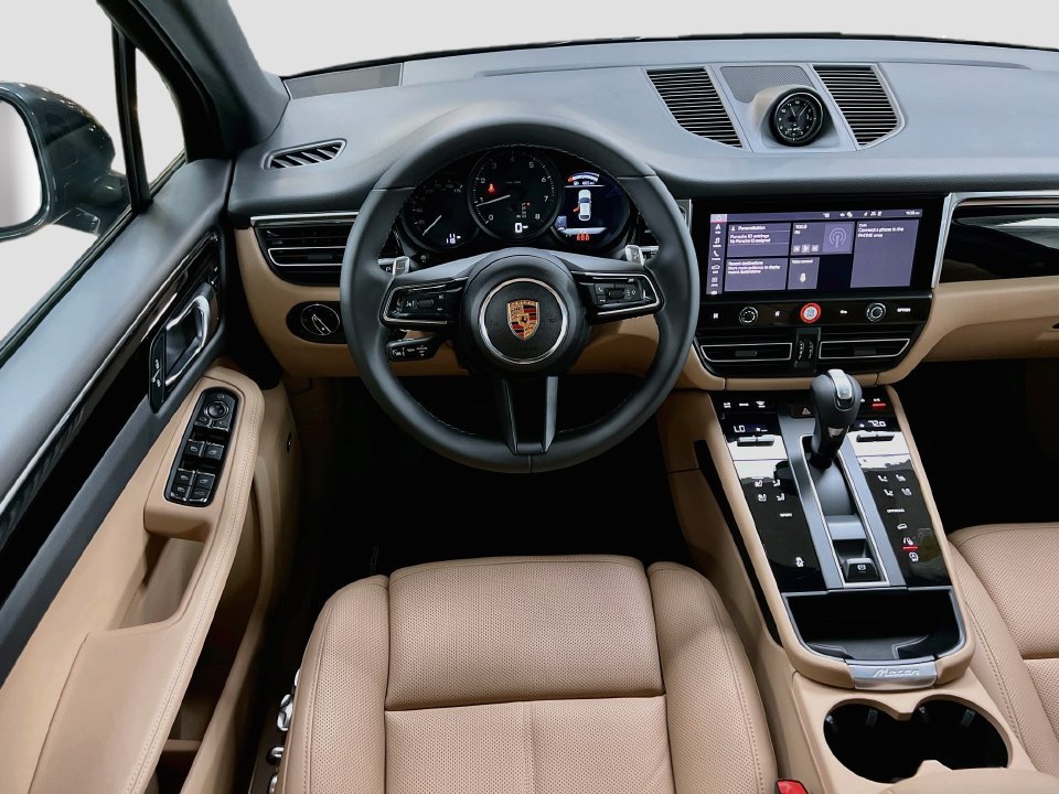 New 2026 Porsche Macan AWD/4WD image 25