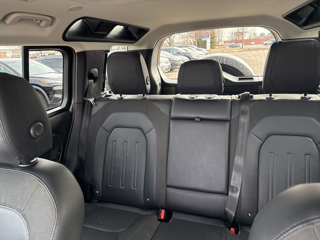 Used 2020 Land Rover Defender 110 S image 14