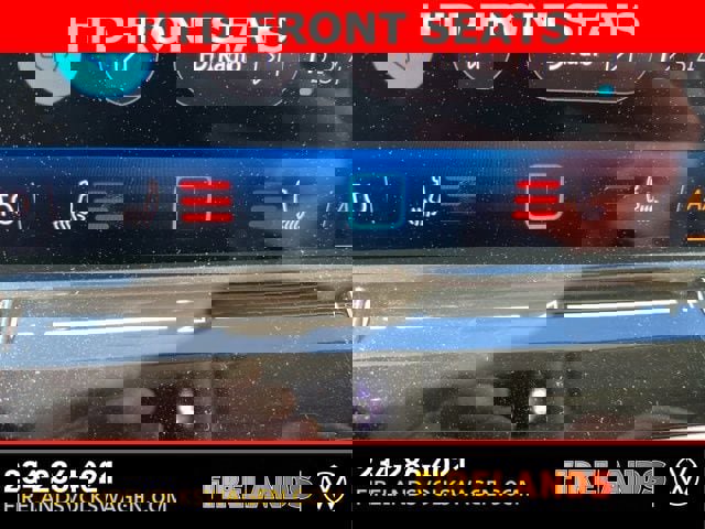 New 2025 Volkswagen Tiguan SE image 3