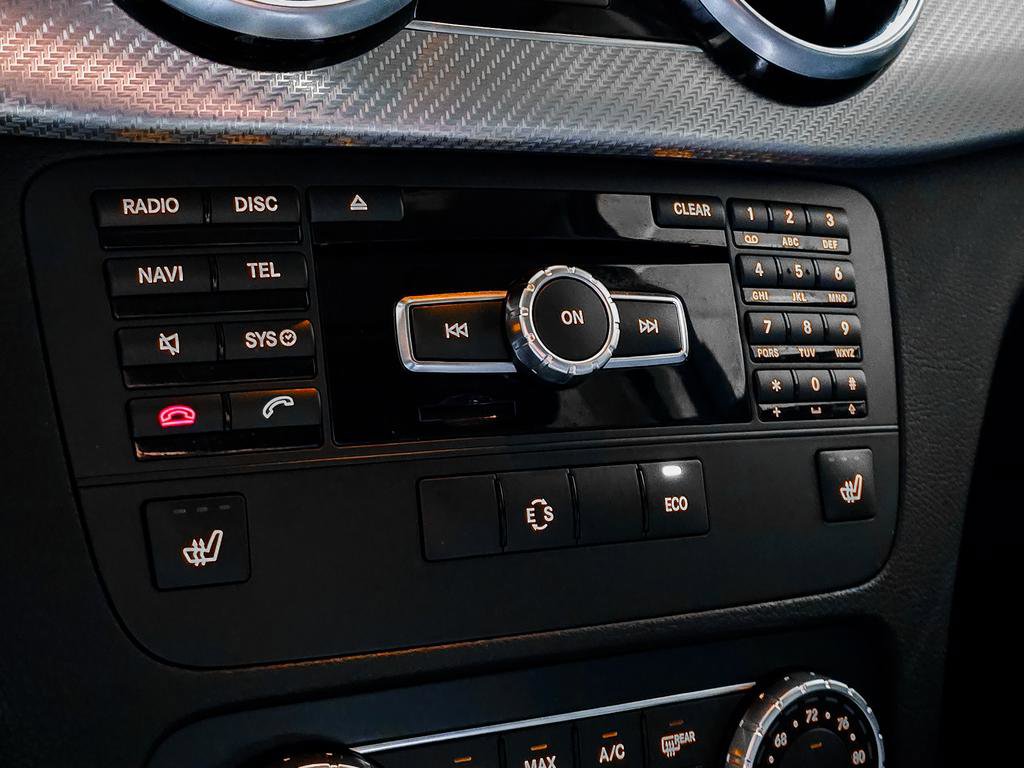 Used 2015 Mercedes-Benz GLK 350 4MATIC image 33