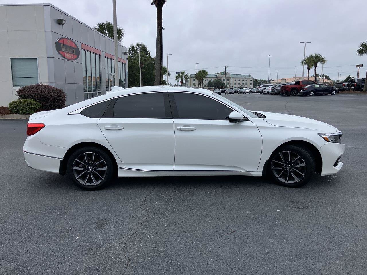 Used 2021 Honda Accord EX-L image 6