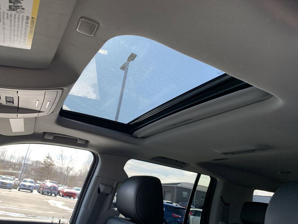 Used 2020 GMC Yukon XL Denali w/ Denali Premium Package image 22