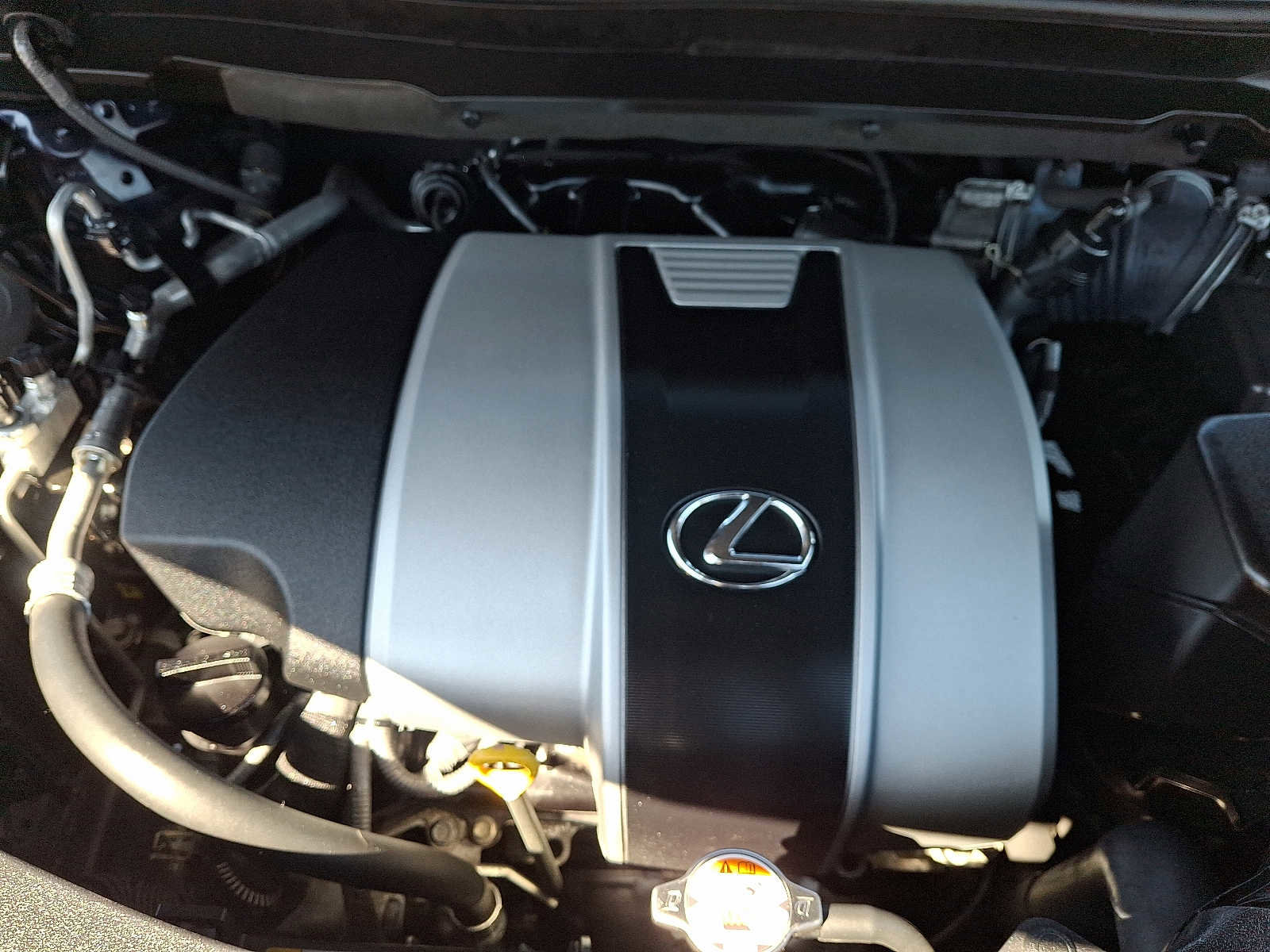 Used 2022 Lexus RX 350L Premium w/ Premium Package AWD/4WD image 28