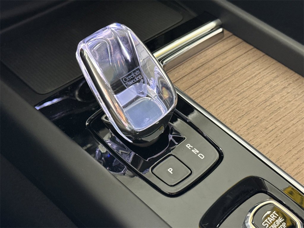 New 2026 Volvo XC60 T8 Plus image 21