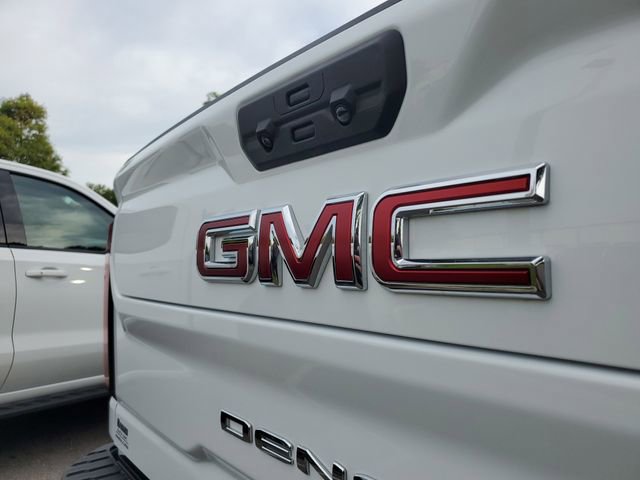 Used 2025 GMC Sierra 2500 Denali w/ Denali Reserve Package AWD/4WD image 6