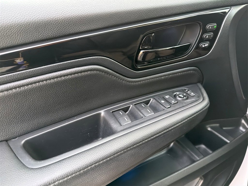 Used 2023 Honda Odyssey Touring image 38