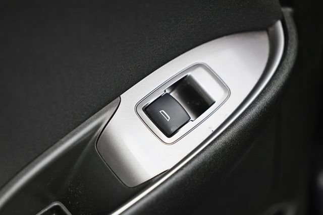 Used 2023 Chevrolet Malibu LT FWD image 23
