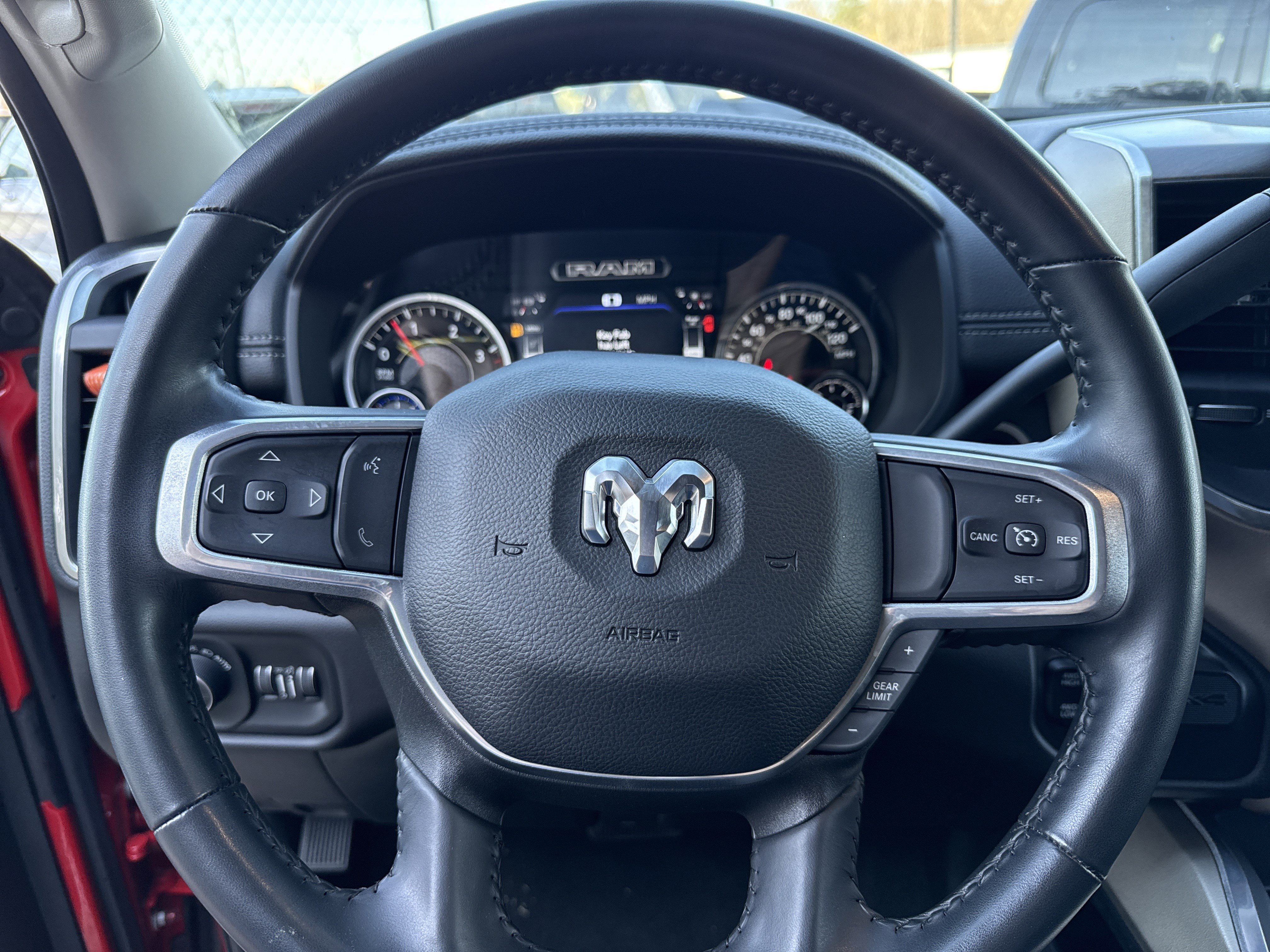 Used 2024 RAM 3500 Laramie image 22