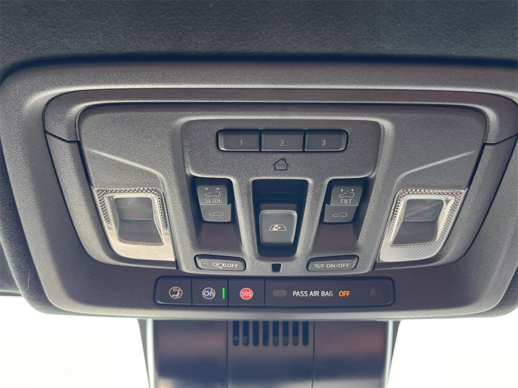 Used 2024 GMC Sierra 3500 Denali Ultimate image 39