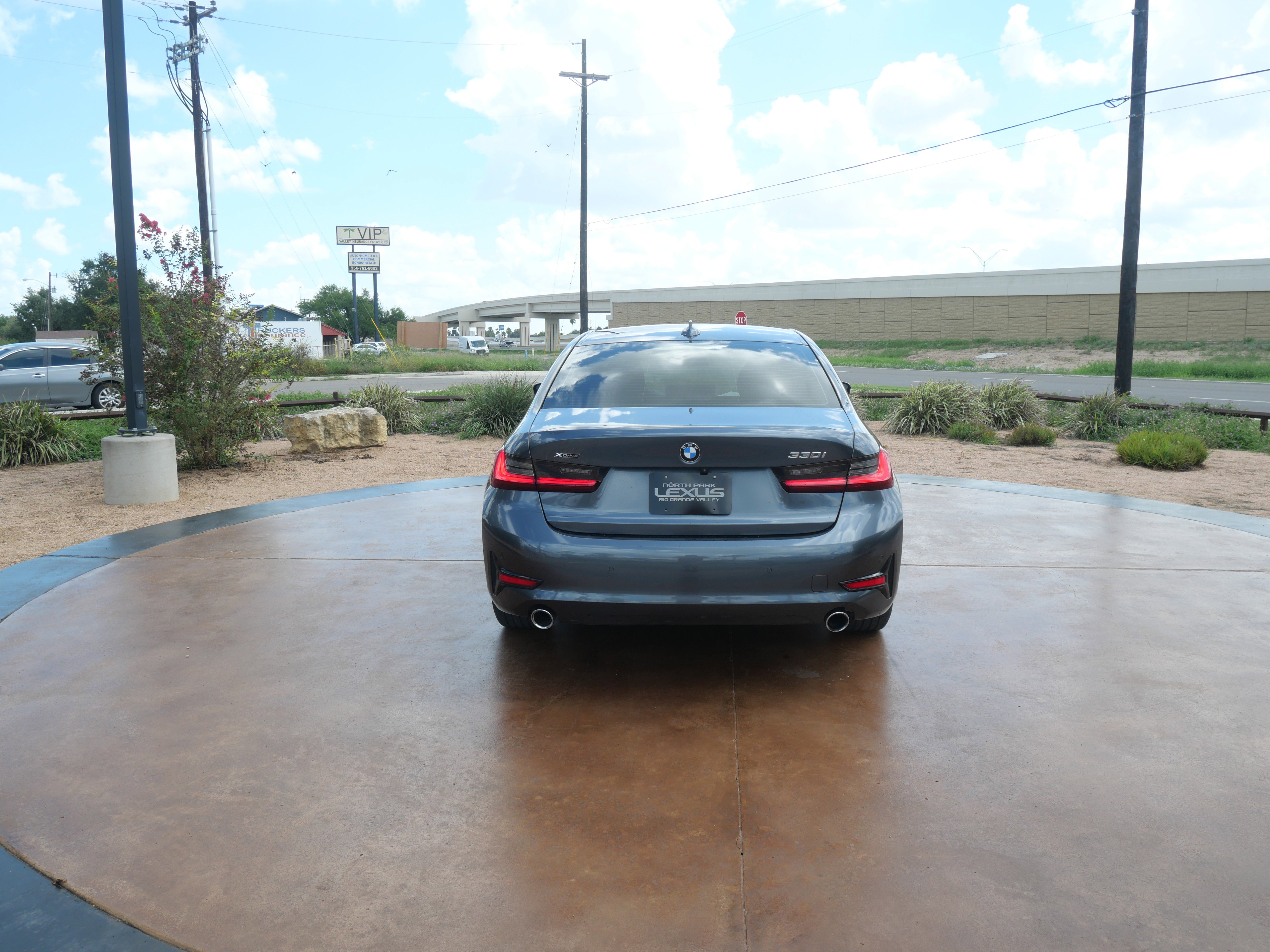 Used 2022 BMW 330i xDrive Sedan w/ Premium Package 2 image 3