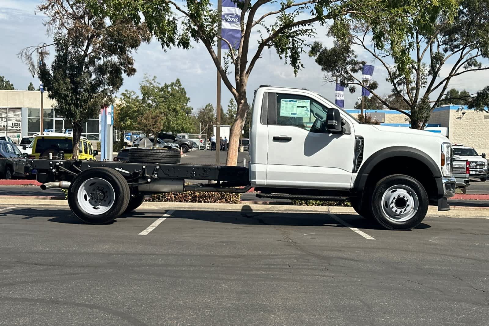 New 2026 Ford F550 2WD Regular Cab Super Duty w/ XL Chrome Package image 6