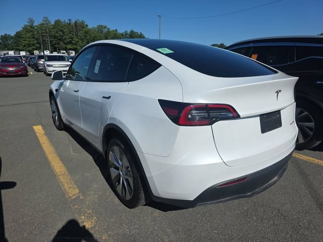 Used 2024 Tesla Model Y Long Range AWD/4WD image 4