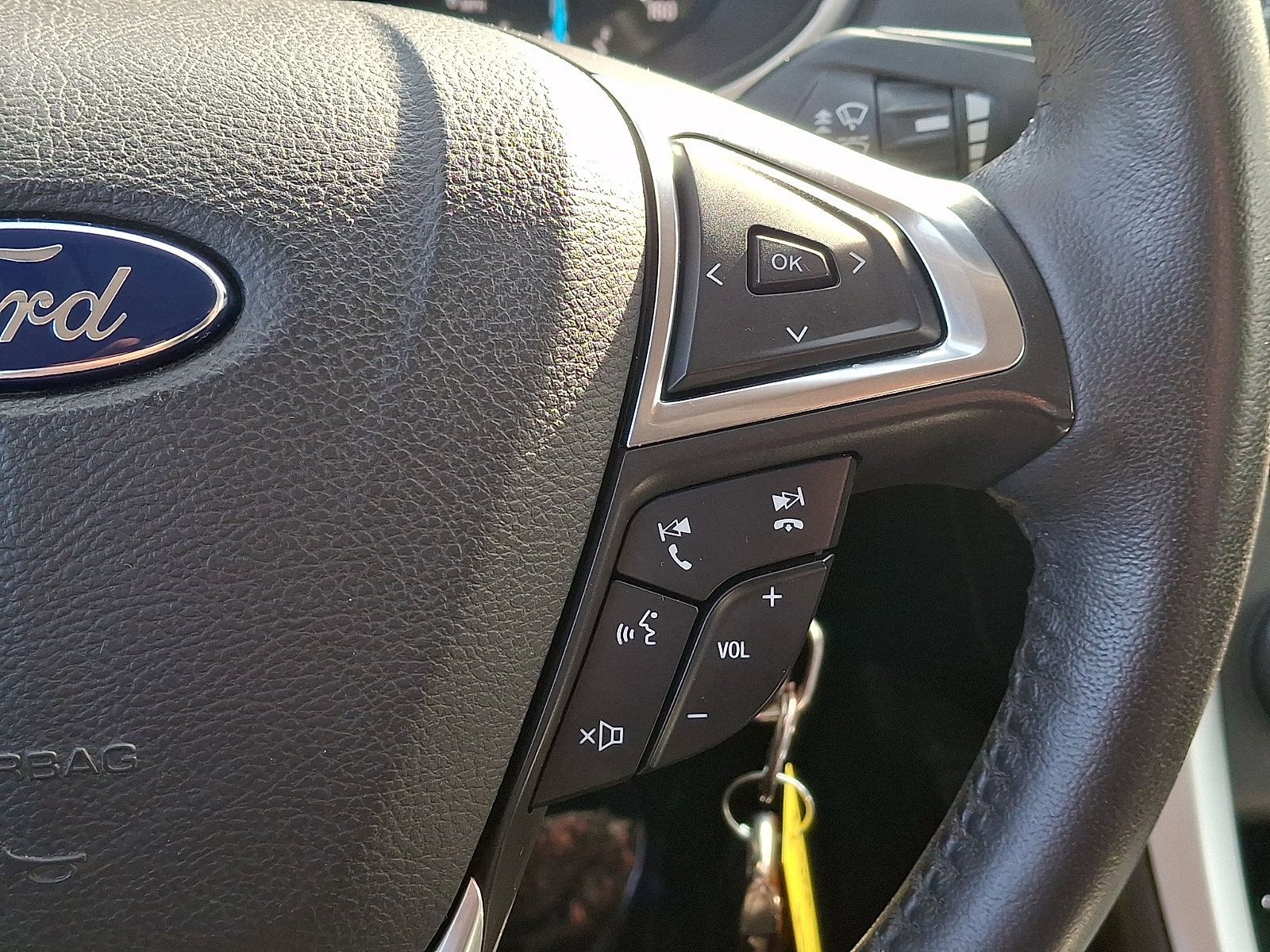 Used 2016 Ford Fusion SE w/ Equipment Group 201A image 21