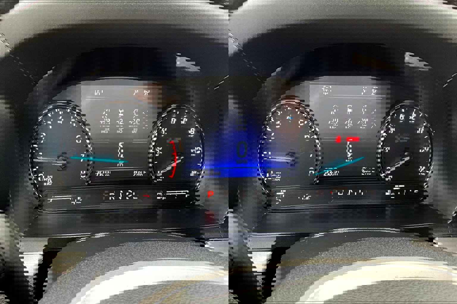 Used 2022 Ford Explorer XLT w/ Equipment Group 202A image 25