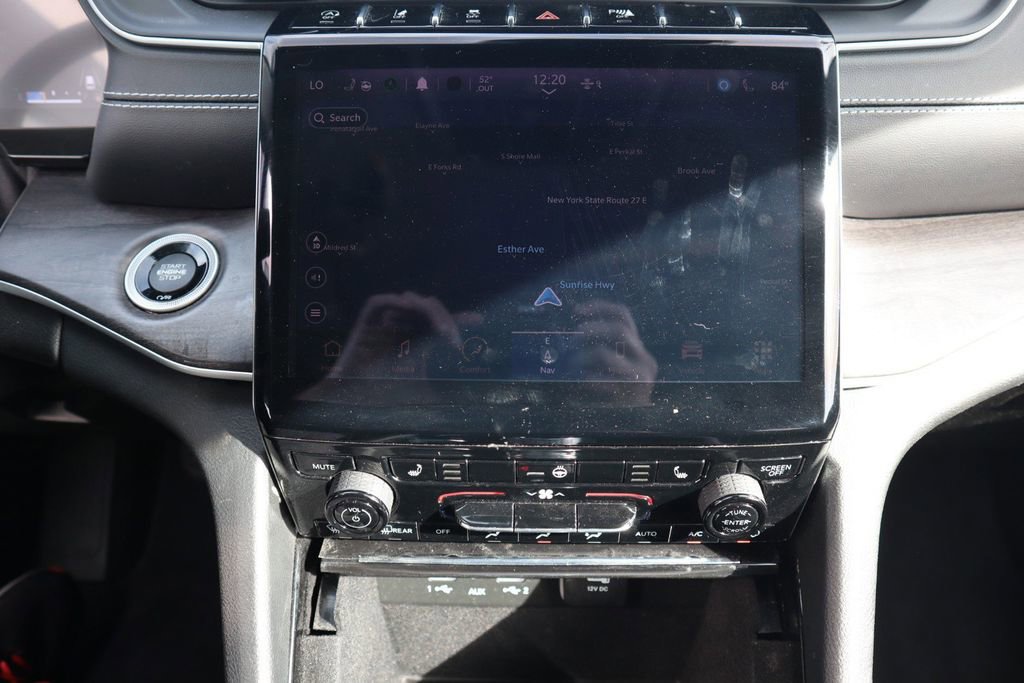 Used 2022 Jeep Grand Cherokee L Limited image 30