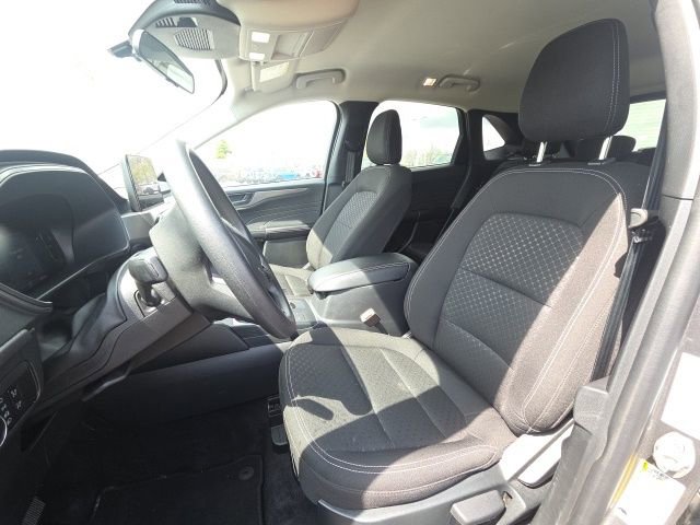 Used 2025 Ford Escape Active AWD/4WD image 25