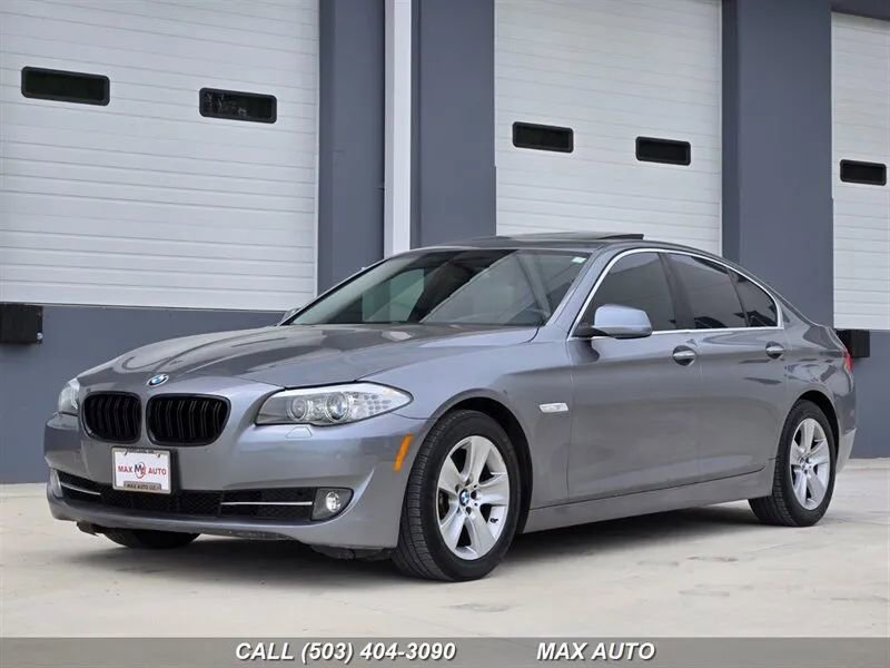 Used 2013 BMW 528i Sedan image 4