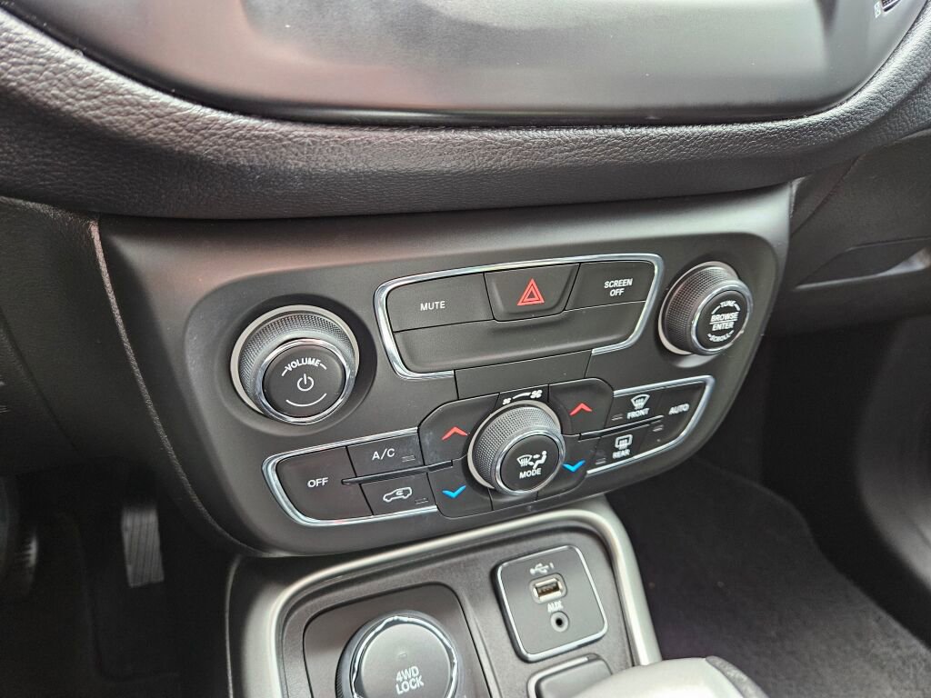 Used 2019 Jeep Compass Latitude w/ Popular Equipment Group image 21