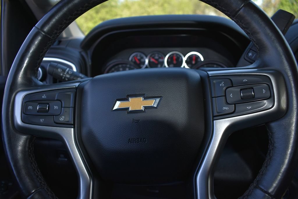 Used 2021 Chevrolet Silverado 1500 LT RWD image 13