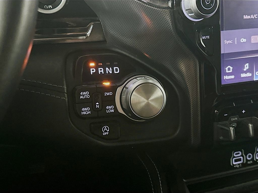 Used 2025 RAM 1500 Limited image 16